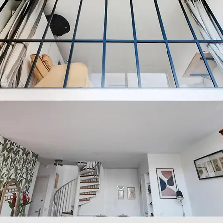 Duplex Floor 1km From Eiffel Tower Daire